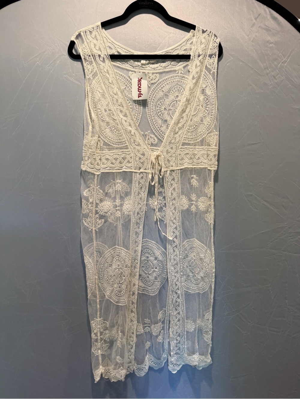 Rebellion White Embroidered Lace Tie Front Vest Size Small NWT